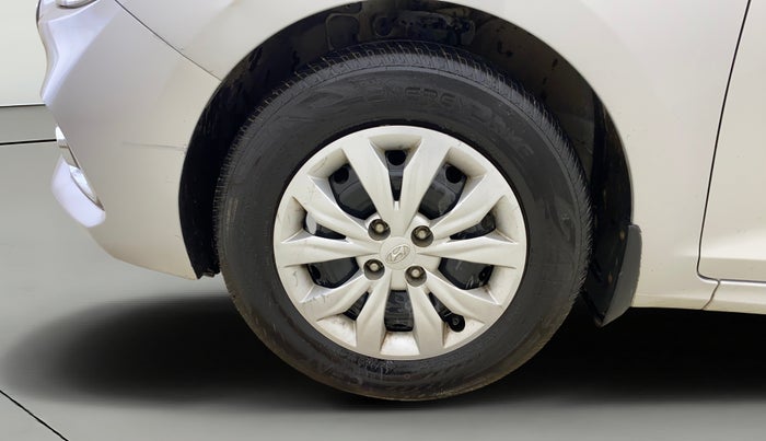 2017 Hyundai Verna 1.6 EX CRDI, Diesel, Manual, 1,33,554 km, Left Front Wheel