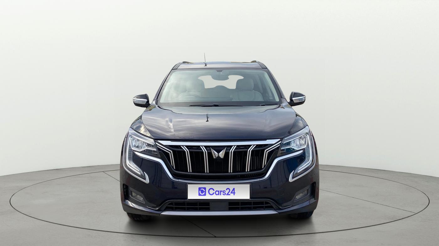 2022 Mahindra XUV700 AX 5 P AT 5 STR, Petrol, Automatic, 20,014 km, Front