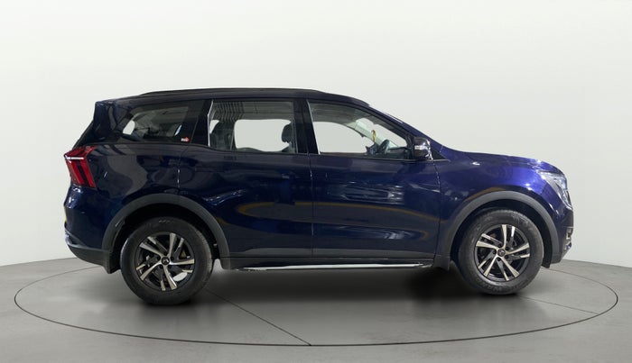 2021 Mahindra XUV700 AX 5 P MT 7 STR, Petrol, Manual, 11,809 km, Right Side View