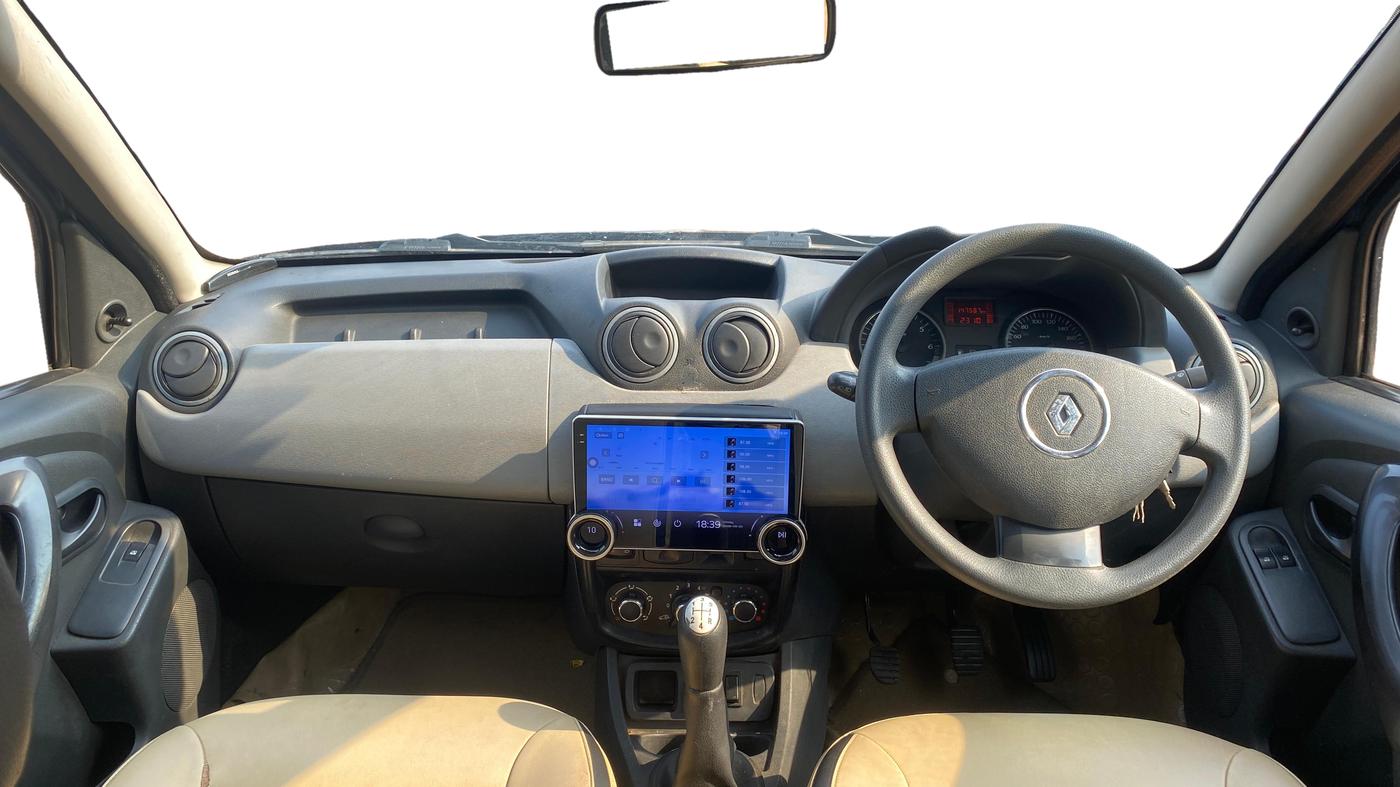 2014 Renault Duster RXE PETROL, Petrol, Manual, 1,47,587 km, Dashboard