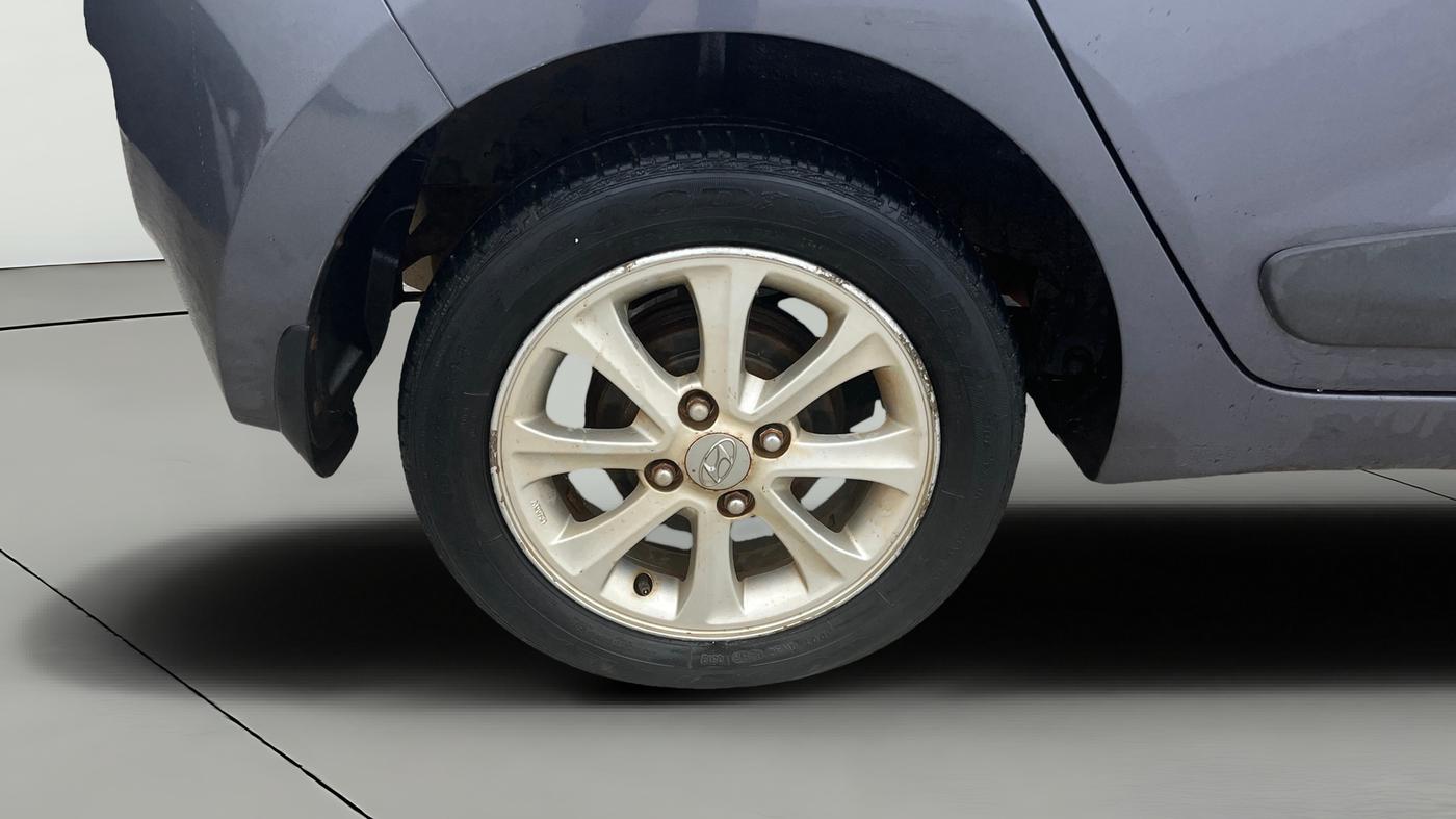 2015 Hyundai Grand i10 ASTA 1.1 CRDI, Diesel, Manual, 53,864 km, Right Rear Wheel