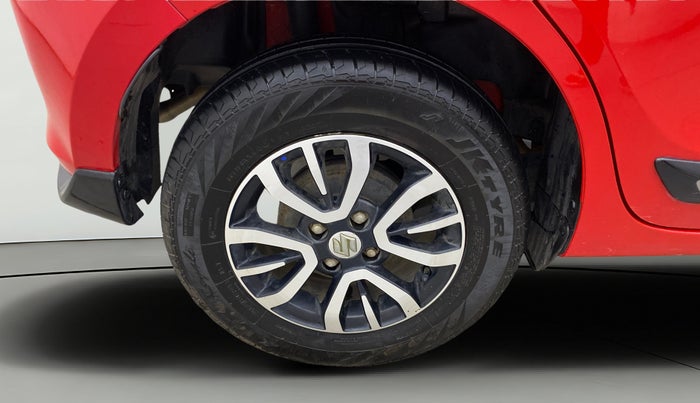 2024 Maruti Swift VXI, Petrol, Manual, 10,204 km, Right Rear Wheel