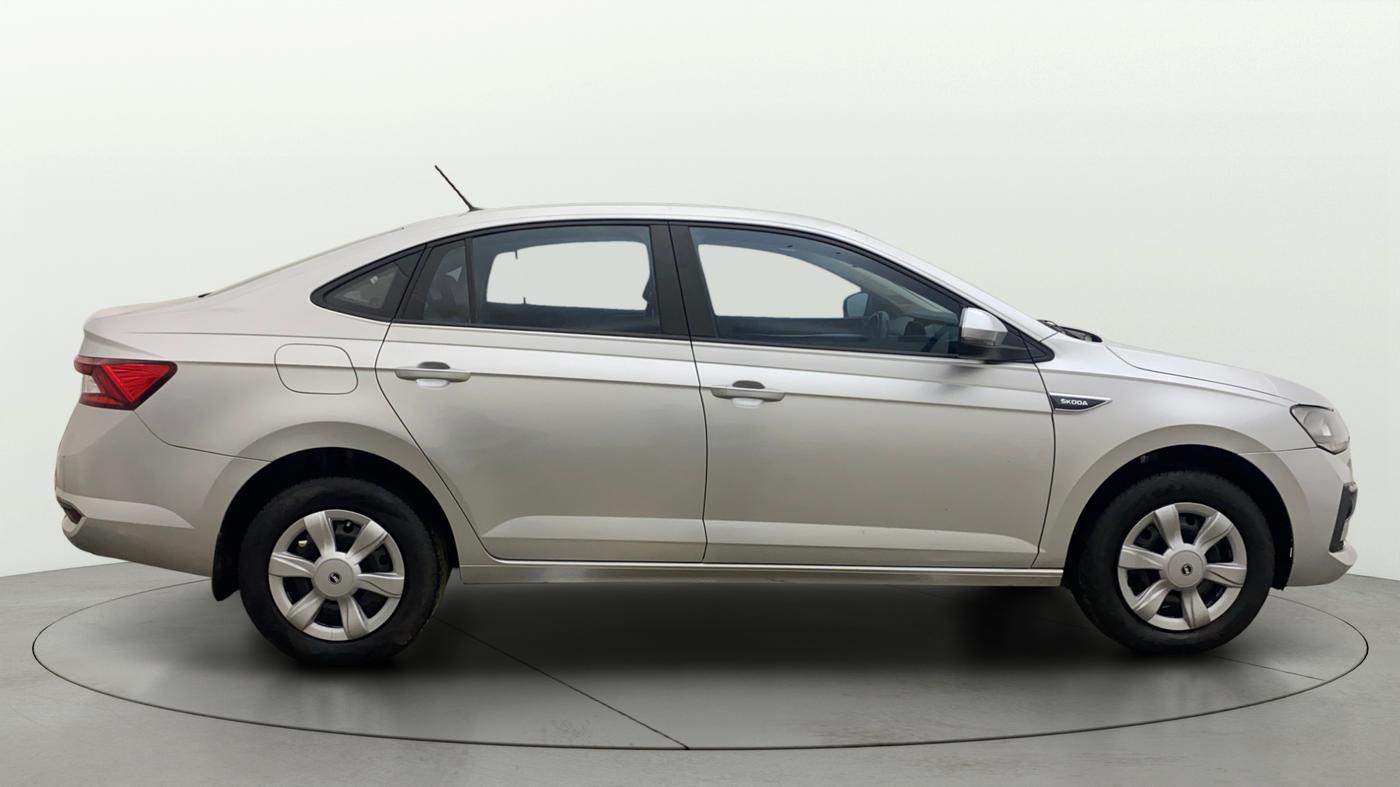 2022 Skoda SLAVIA ACTIVE 1.0L TSI MT, Petrol, Manual, 69,928 km, Right Side View