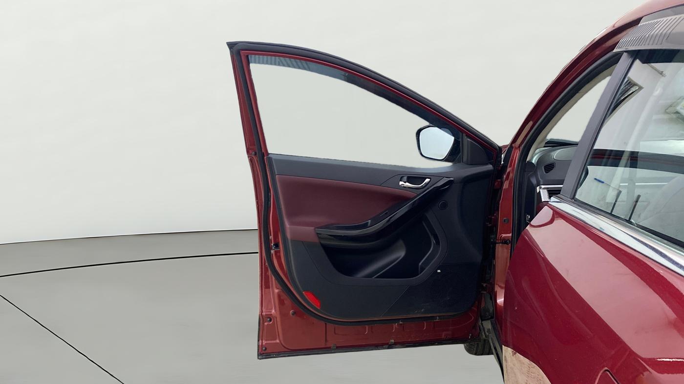 2025 Tata Curvv Accomplished S 1.2 Petrol 7DCA, Petrol, Automatic, 4,303 km, LHS Front Door