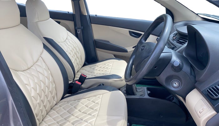 2014 Hyundai Eon ERA +, Petrol, Manual, 53,486 km, Right Side Front Door Cabin