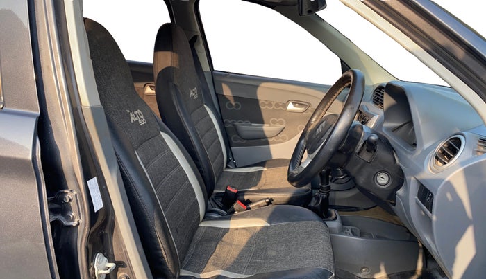 2014 Maruti Alto 800 LXI, Petrol, Manual, 1,10,309 km, Right Side Front Door Cabin