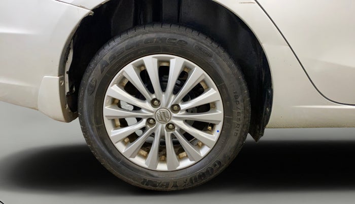 2016 Maruti Ciaz ZXI, Petrol, Manual, 95,555 km, Right Rear Wheel