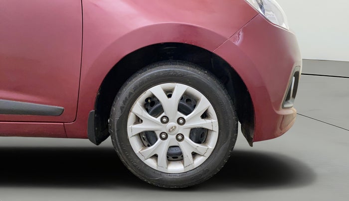 2015 Hyundai Grand i10 SPORTZ 1.2 KAPPA VTVT, Petrol, Manual, 52,891 km, Right Front Wheel