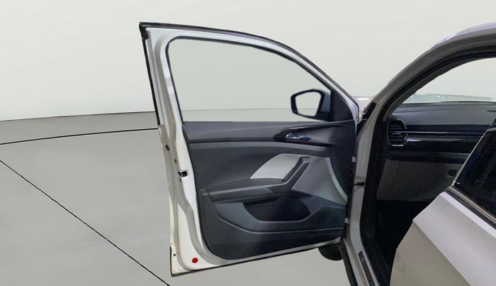 2022 Skoda KUSHAQ STYLE 1.5L TSI DSG, Petrol, Automatic, 50,926 km, LHS Front Door