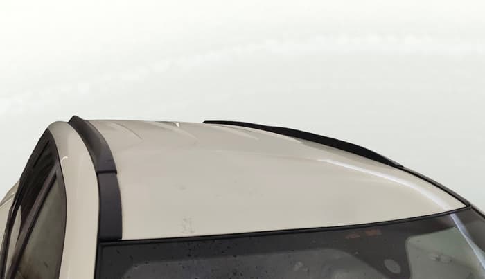 2014 Mahindra XUV500 W6, Diesel, Manual, 1,15,208 km, Roof