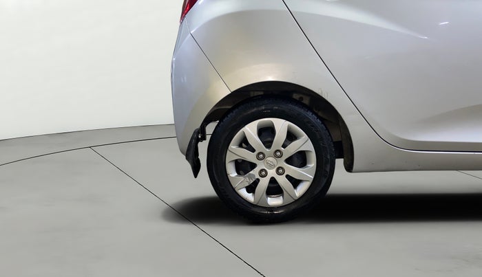 2015 Hyundai Eon MAGNA +, Petrol, Manual, 37,276 km, Right Rear Wheel