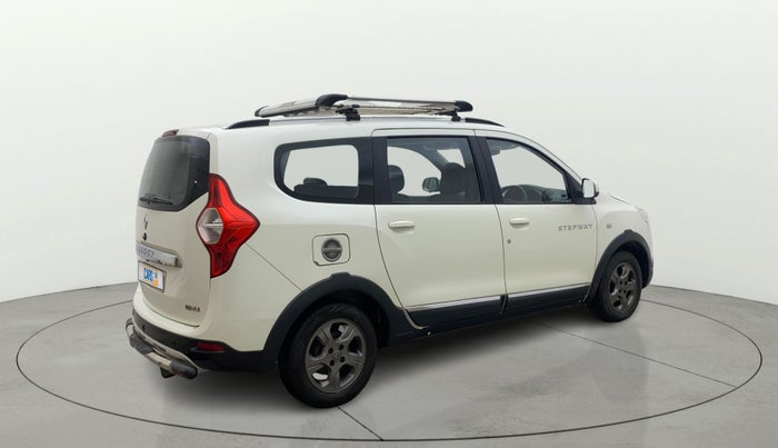 2015 Renault Lodgy 110 PS RXZ STEPWAY 8 STR, Diesel, Manual, 28,953 km, Right Back Diagonal