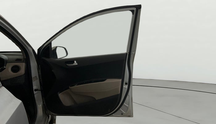 2015 Hyundai Grand i10 SPORTZ 1.2 KAPPA VTVT, Petrol, Manual, 53,416 km, RHS Front Door