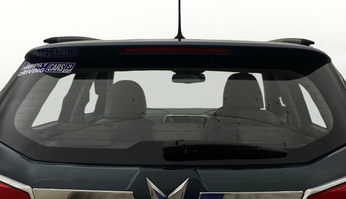 2022 Mahindra XUV300 W8 (O) 1.2 PETROL AMT, Petrol, Automatic, 1,19,785 km, Rear Windshield