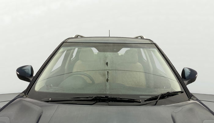 2019 Mahindra XUV300 W8 (O) 1.5 DIESEL, Diesel, Manual, 87,592 km, Front Windshield