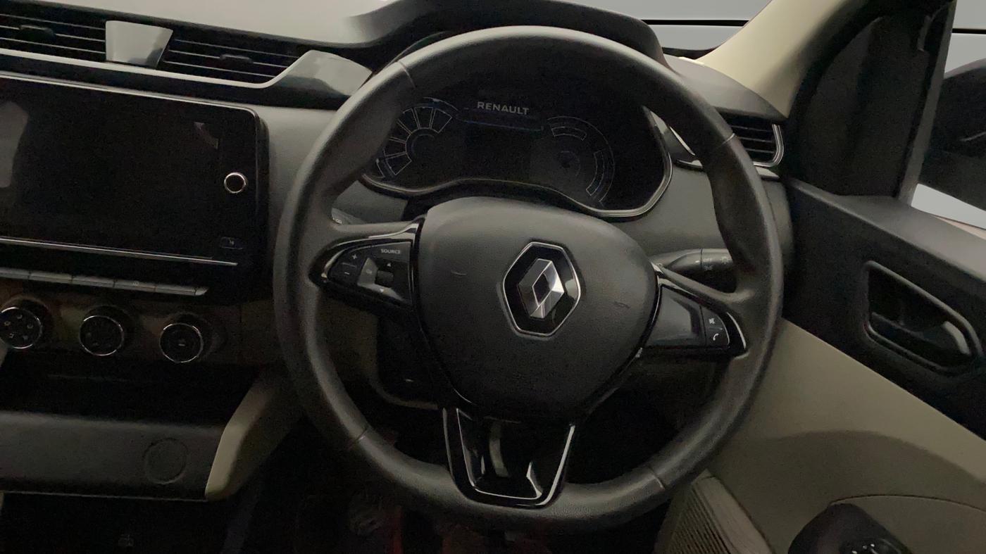 2022 Renault TRIBER RXT, Petrol, Manual, 40,826 km, Steering Wheel Close Up