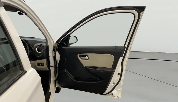 2019 Maruti Alto LXI CNG, CNG, Manual, 44,318 km, RHS Front Door