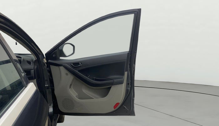 2018 Tata NEXON XE DIESEL, Diesel, Manual, 61,900 km, RHS Front Door