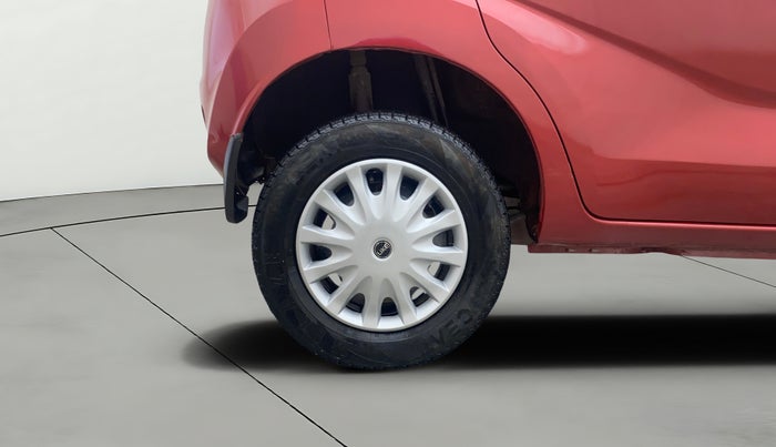 2016 Datsun Redi Go T (O), Petrol, Manual, 69,397 km, Right Rear Wheel