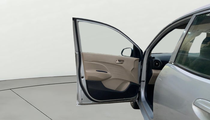 2019 Hyundai NEW SANTRO SPORTZ AMT, Petrol, Automatic, 38,545 km, LHS Front Door