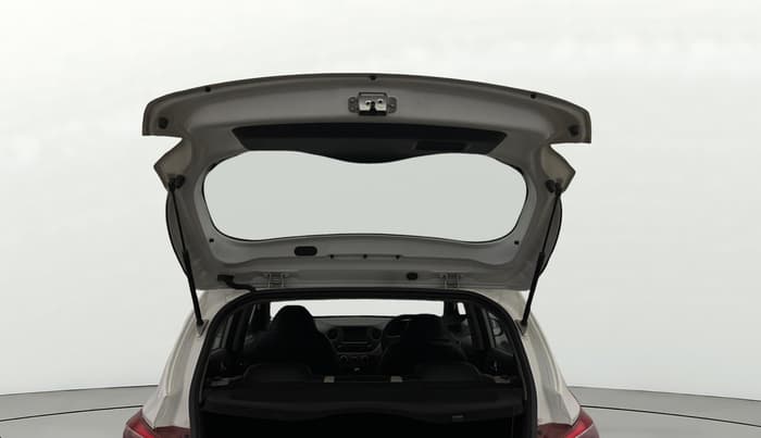 2018 Hyundai Grand i10 SPORTZ (O) AT 1.2 KAPPA VTVT, Petrol, Automatic, 31,128 km, Boot Door Open