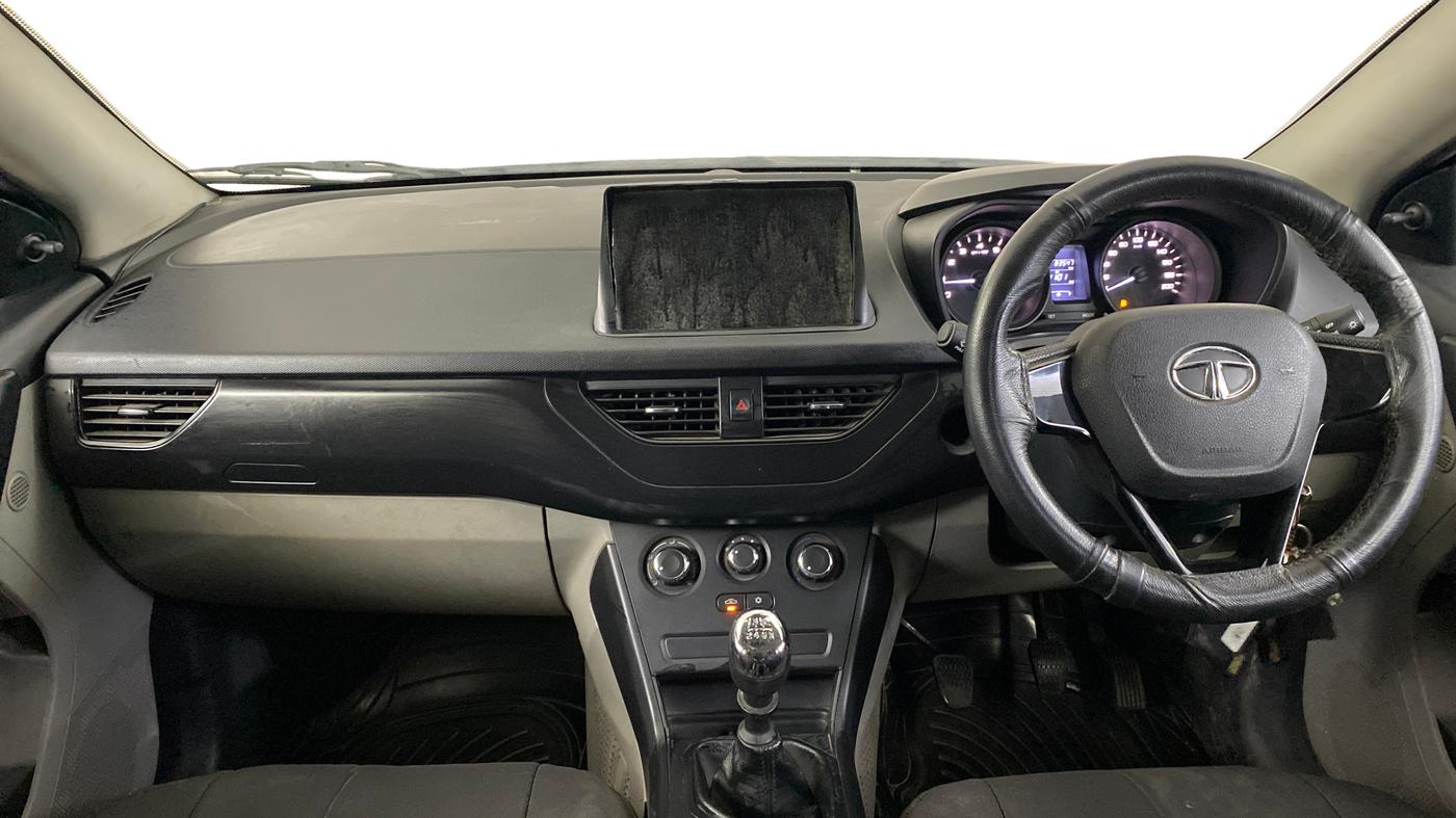 2018 Tata NEXON XE PETROL, Petrol, Manual, 84,911 km, Dashboard
