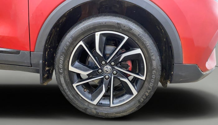 2023 MG ASTOR SAVVY 1.3 TURBO AT S RED, Petrol, Automatic, 25,694 km, Right Front Wheel