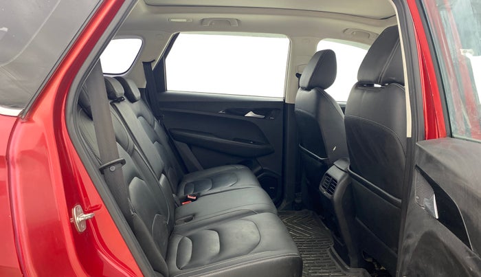 2020 MG HECTOR SHARP 1.5 DCT PETROL, Petrol, Automatic, 12,673 km, Right Side Rear Door Cabin