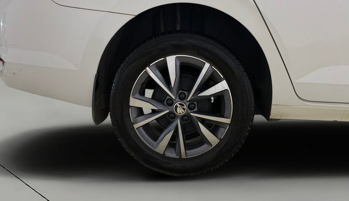 2022 Skoda SLAVIA STYLE 1.0L TSI MT, Petrol, Manual, 46,726 km, Right Rear Wheel