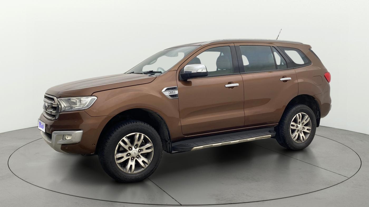2017 Ford Endeavour TITANIUM 3.2 4X4 AT, Diesel, Automatic, 1,35,440 km, Left Front Diagonal