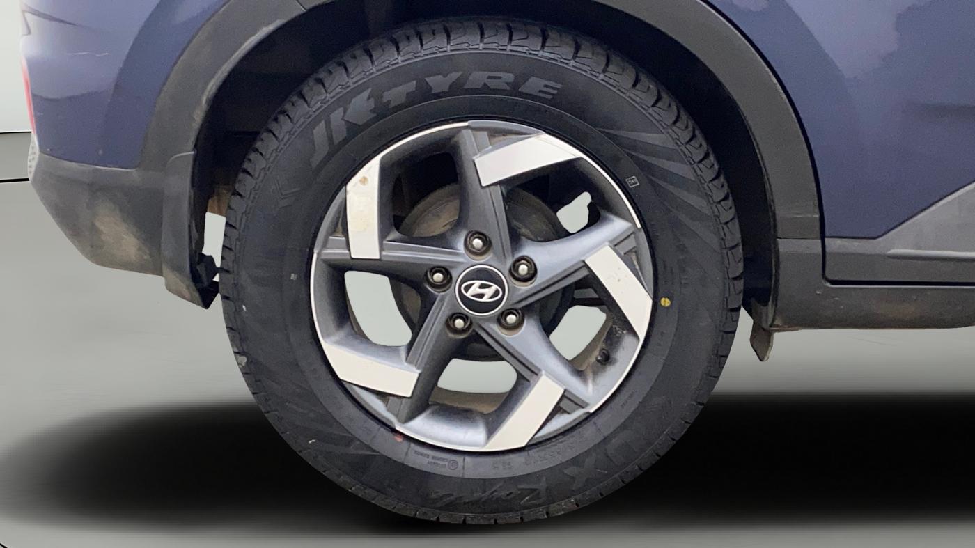 2021 Hyundai VENUE SX 1.0 TURBO, Petrol, Manual, 1,08,866 km, Right Rear Wheel