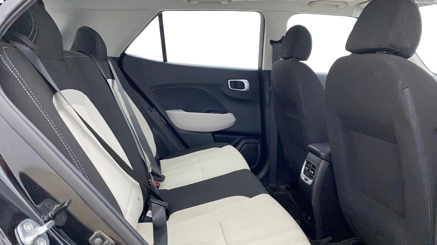 2025 Hyundai VENUE S Plus 1.2 Petrol MT, Petrol, Manual, 7,369 km, Right Side Rear Door Cabin