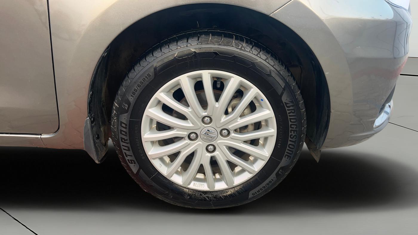 2021 Maruti Dzire ZXI, Petrol, Manual, 72,170 km, Right Front Wheel