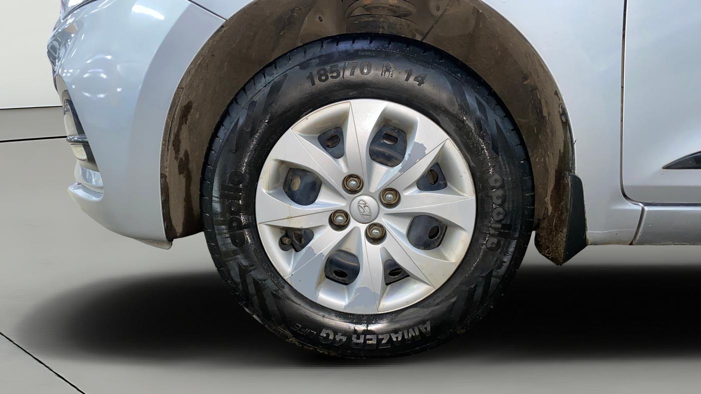 2019 Hyundai Elite i20 MAGNA PLUS 1.2, Petrol, Manual, 75,227 km, Left Front Wheel