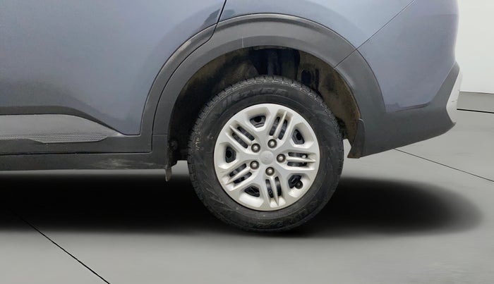 2024 KIA CARENS PRESTIGE 1.5 PETROL 7 STR, Petrol, Manual, 17,853 km, Left Rear Wheel