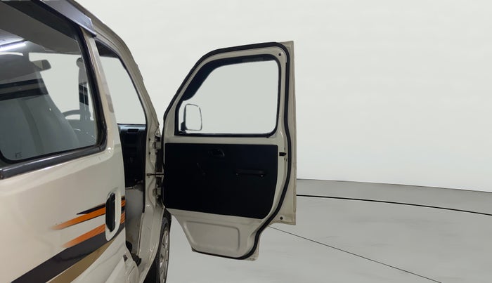 2022 Maruti Eeco 5 STR AC (O), Petrol, Manual, 26,571 km, RHS Front Door