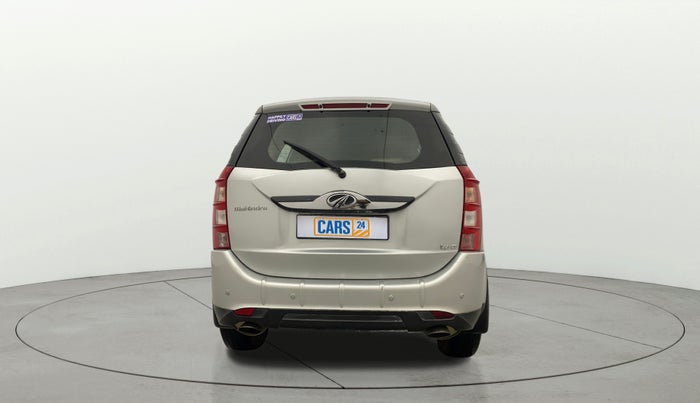 2015 Mahindra XUV500 W10, Diesel, Manual, 1,25,739 km, Back/Rear
