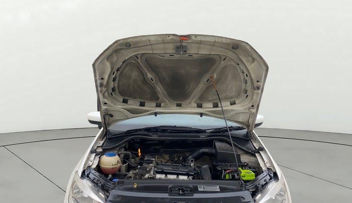 2013 Volkswagen Polo COMFORTLINE 1.2L PETROL, Petrol, Manual, 89,290 km, Open Bonet