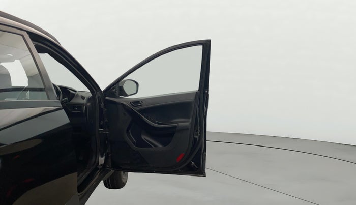 2023 Tata NEXON XZ PLUS SUNROOF DARK DIESEL, Diesel, Manual, 71,698 km, RHS Front Door