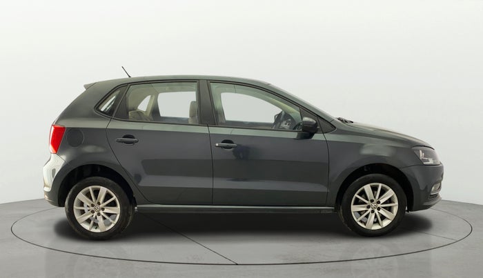 2017 Volkswagen Polo HIGHLINE1.2L, Petrol, Manual, 1,03,836 km, Right Side View