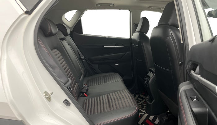 2022 KIA SONET GTX PLUS 1.0 IMT, Petrol, Manual, 23,928 km, Right Side Rear Door Cabin