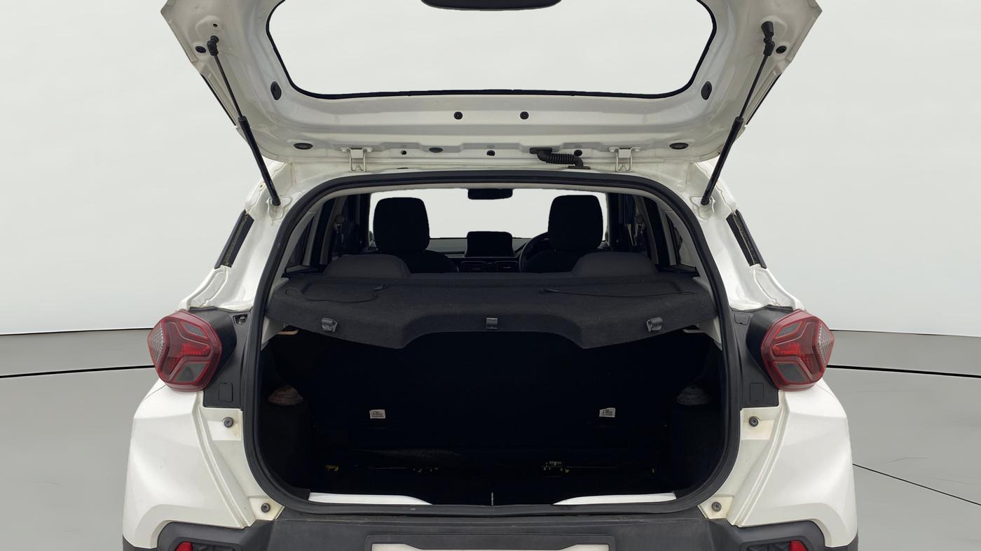 2023 Tata PUNCH ADVENTURE AMT, Petrol, Automatic, 26,554 km, Boot Open Zoomed View
