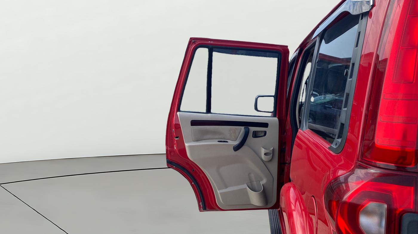 2024 Mahindra SCORPIO CLASSIC S11 7STR, Diesel, Manual, 38,933 km, LHS Rear Door