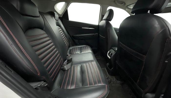 2021 KIA SONET HTK PLUS 1.2, Petrol, Manual, 29,739 km, Right Side Rear Door Cabin