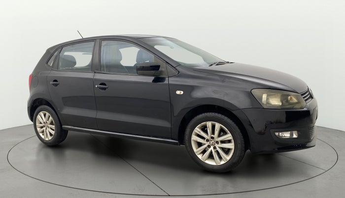 2013 Volkswagen Polo HIGHLINE1.2L, Petrol, Manual, 1,42,355 km, Right Front Diagonal