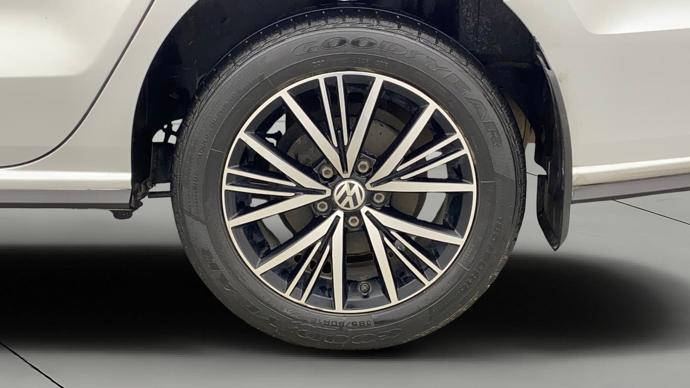 2019 Volkswagen Vento HIGHLINE 1.6 MPI, Petrol, Manual, 24,312 km, Left Rear Wheel