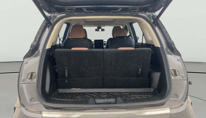 2023 MG HECTOR PLUS SHARP PRO 1.5 PETROL TURBO CVT 6 STR, Petrol, Automatic, 35,383 km, Boot Open Zoomed View