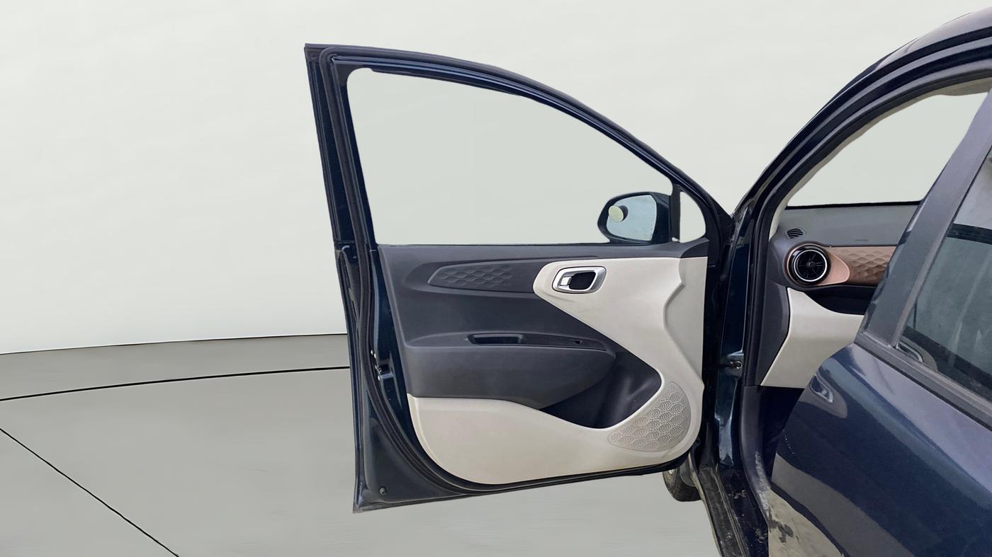 2023 Hyundai AURA SX 1.2 CNG, CNG, Manual, 91,199 km, LHS Front Door