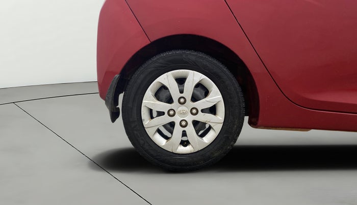 2018 Hyundai Eon MAGNA +, Petrol, Manual, 18,460 km, Right Rear Wheel