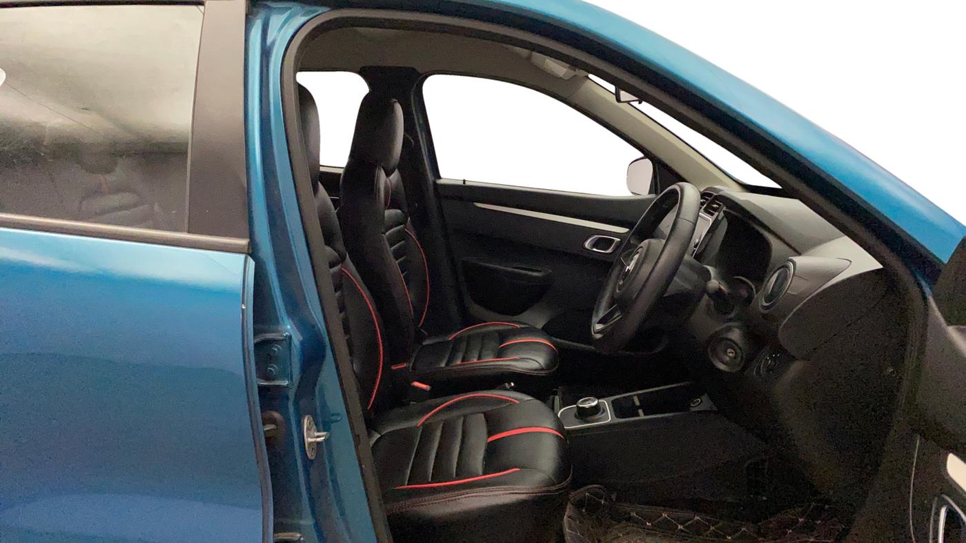2022 Renault Kwid CLIMBER AMT 1.0, Petrol, Automatic, 45,656 km, Right Side Front Door Cabin